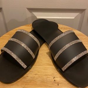 Black rhinestone slides.